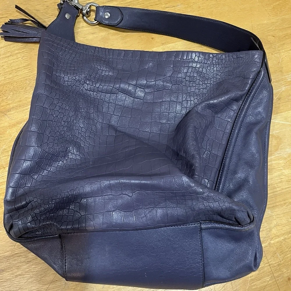 Coach Avery Handbag F26122 Lavender‎ Croc Exotic Embossed Leather Hobo Purse
